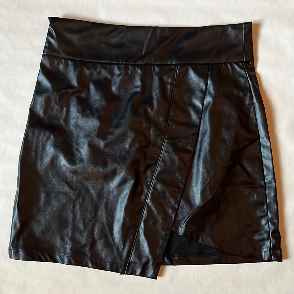PU Black Leather Skirt